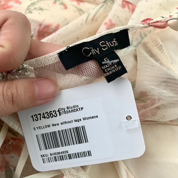 NEW City Studio Floral Dot Corset Maxi Gown in Light Yellow - Picture 10 of 12